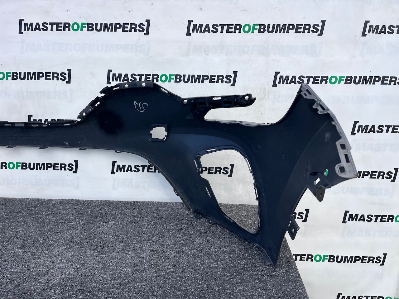 Renault Captur Dynamique Mk2 2020 - 2023 Front Bumper Genuine [r692]