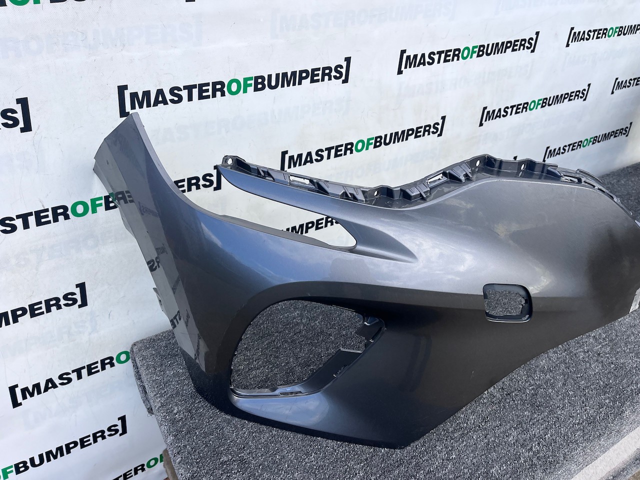 Renault Captur Dynamique Mk2 2020 - 2023 Front Bumper Genuine [r692]