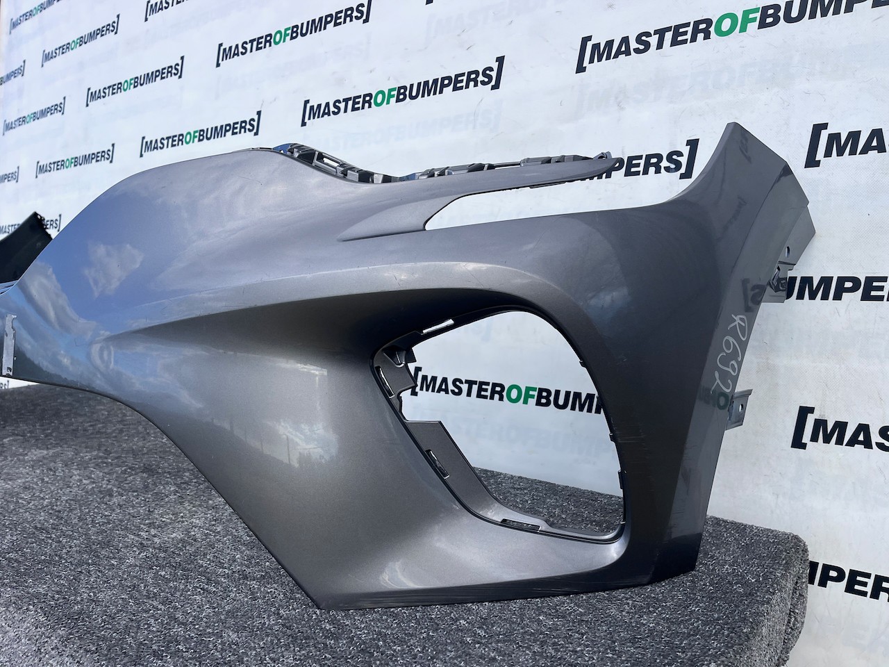 Renault Captur Dynamique Mk2 2020 - 2023 Front Bumper Genuine [r692]