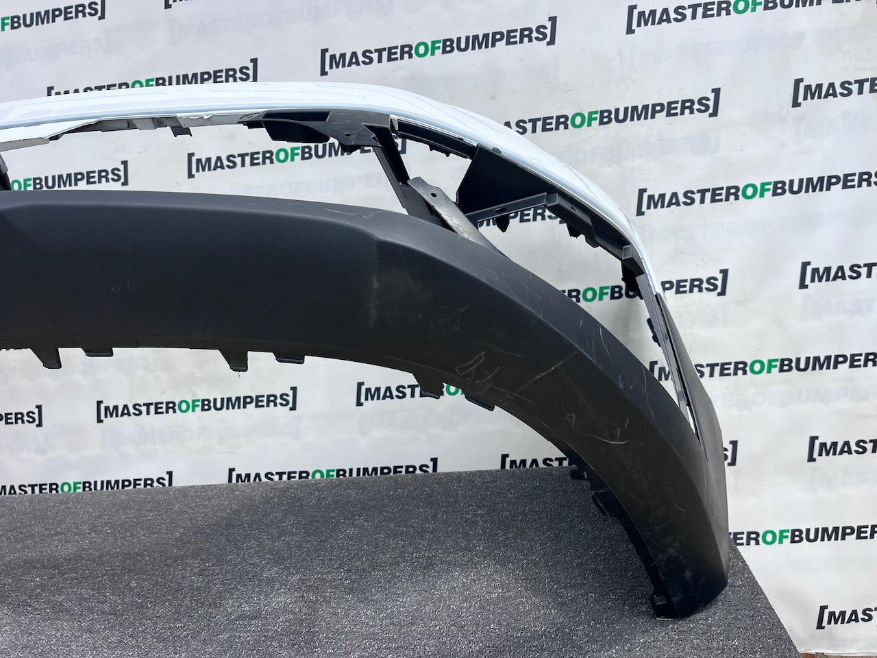 Renault Trafic Panel Van Mk3 2nd Facelift 2021-2024 Front Bumper Genuine [r719]
