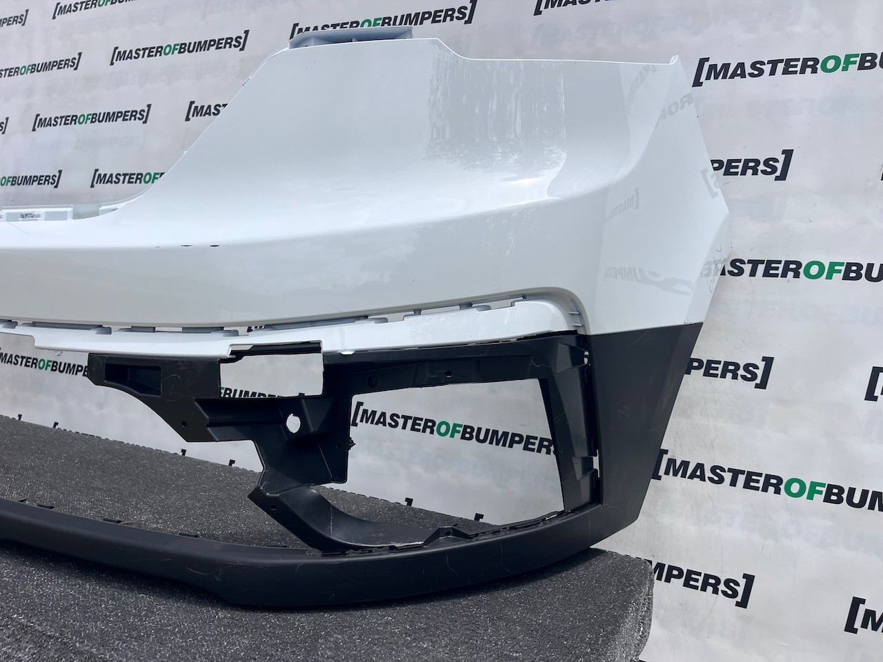 Renault Trafic Panel Van Mk3 2nd Facelift 2021-2024 Front Bumper Genuine [r719]