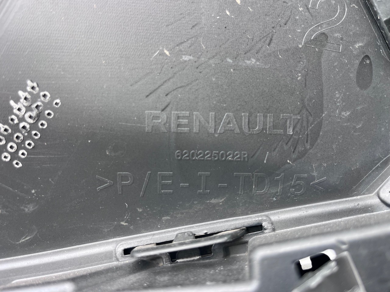 Renault Scenic E Tech Comfort Mk5 2024-2027 Front Bumper 6 Pdc Genuine [r722]
