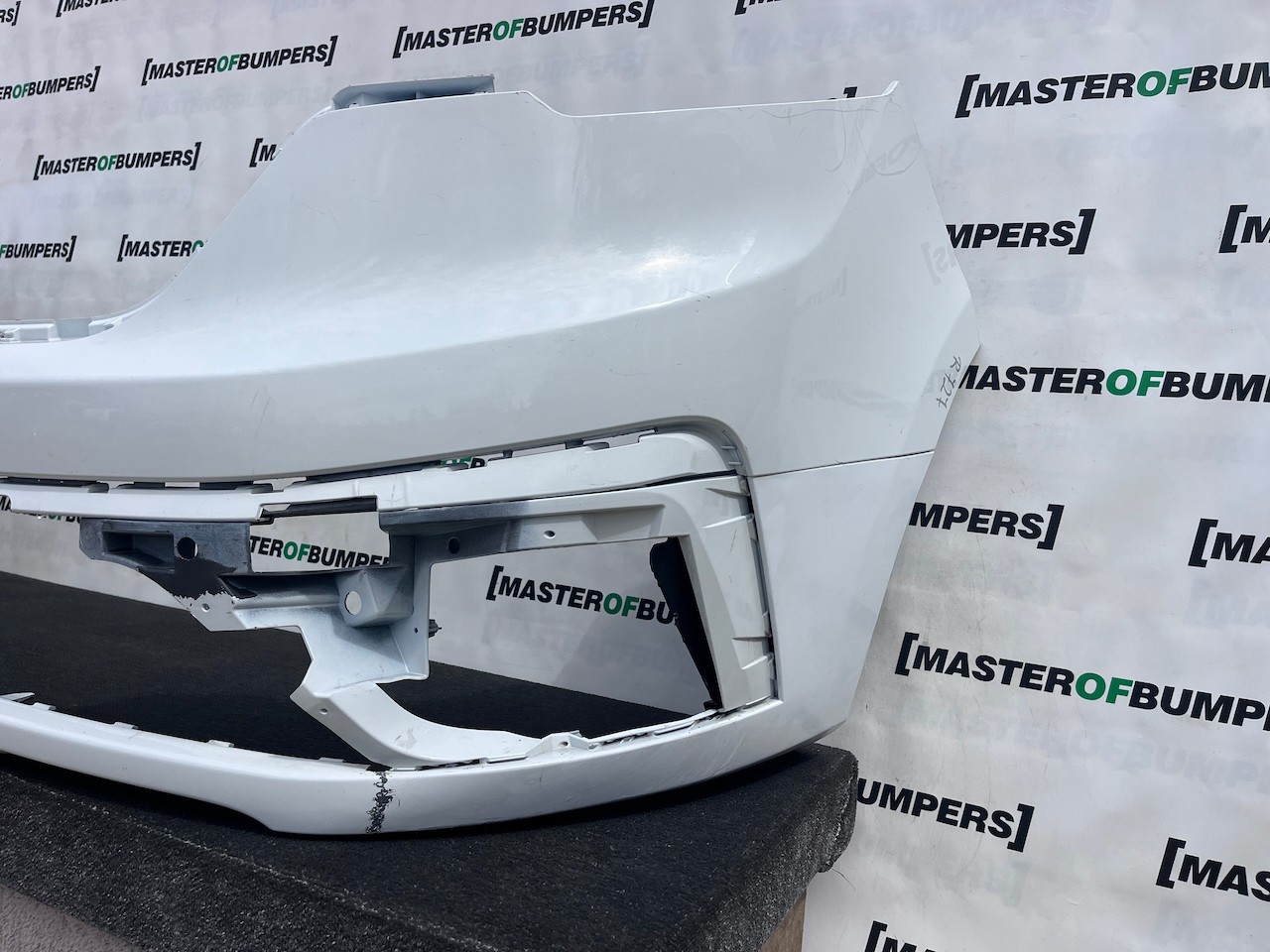 Renault Trafic Sport Plus Passenger 2022-2027 Front Bumper No Pdc Genuine [r727]