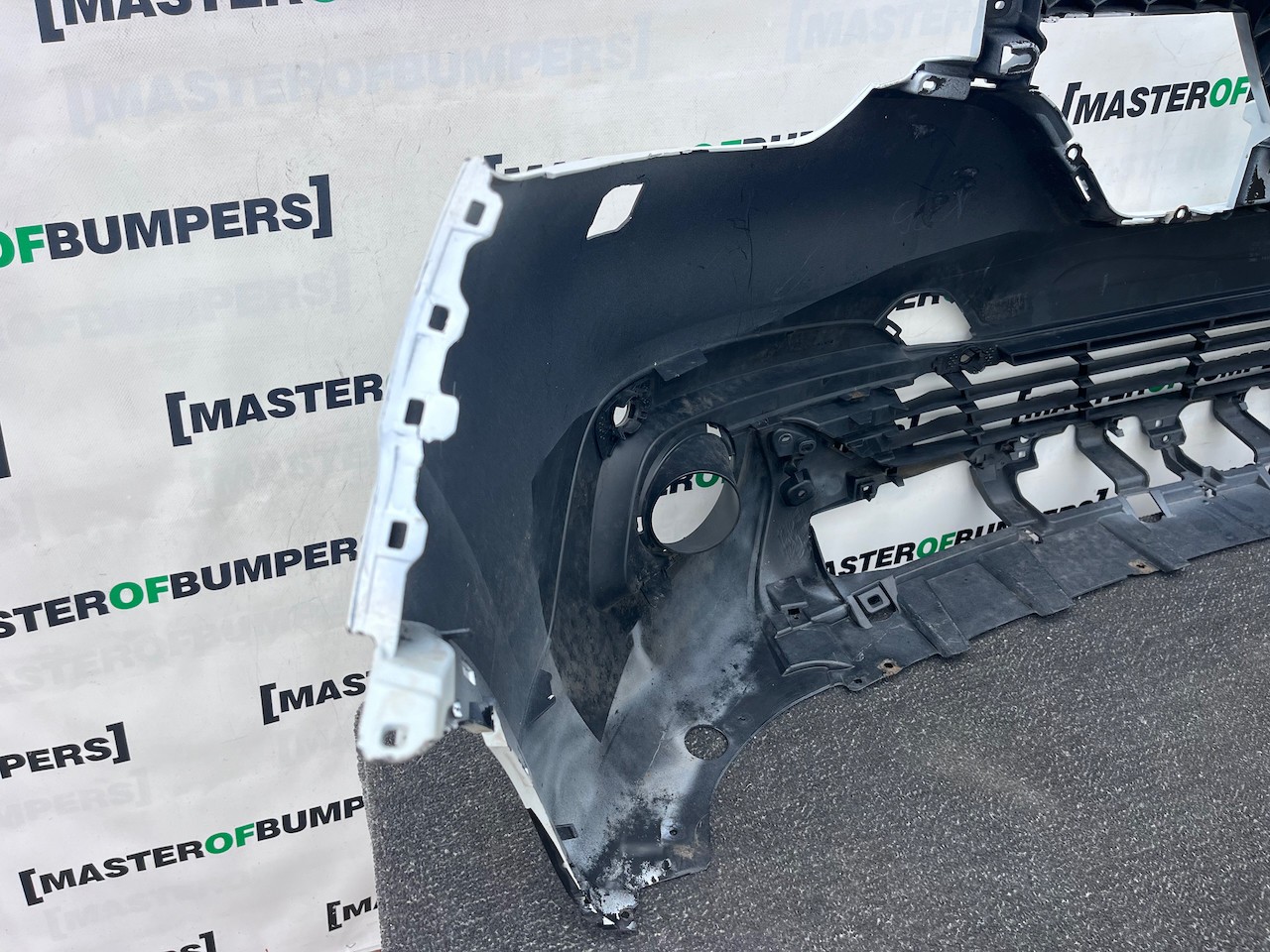 Renault Kadjar Dynamique Edition 2015-2018 Front Bumper 4 Pdc Jet Genuine [r747]