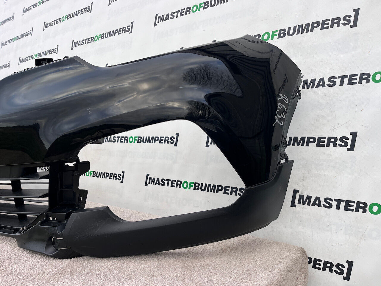 Renault Captur Signature Iconic Lift 2017-2019 Front Bumper Pdc Genuine [r632]