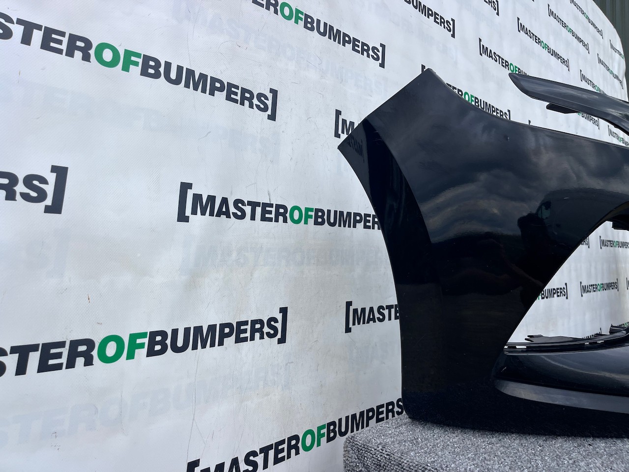 Renault Clio E-tech Hybrid Tce Mk5 Hatchba 2019-2022 Front Bumper Genuine [r649]