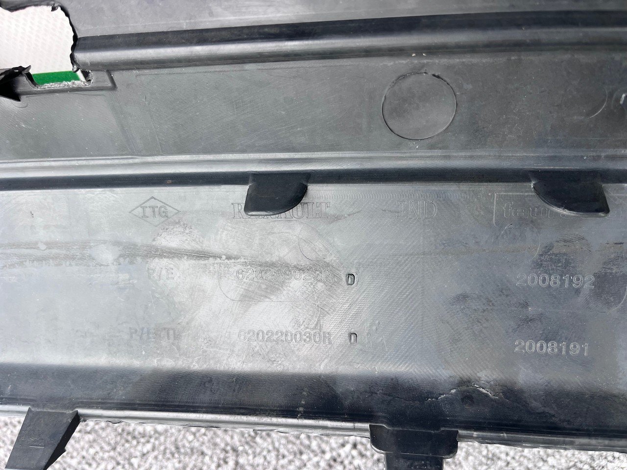 Dacia Duster Ambiance Mk1 Lift Hatchback 2013-2016 Front Bumper Genuine [r668]