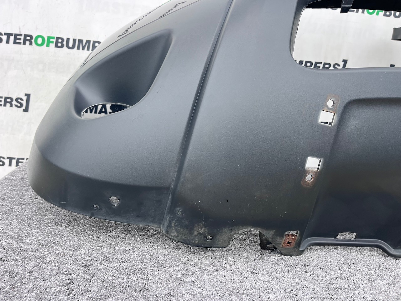 Dacia Duster Ambiance Mk1 Lift Hatchback 2013-2016 Front Bumper Genuine [r668]