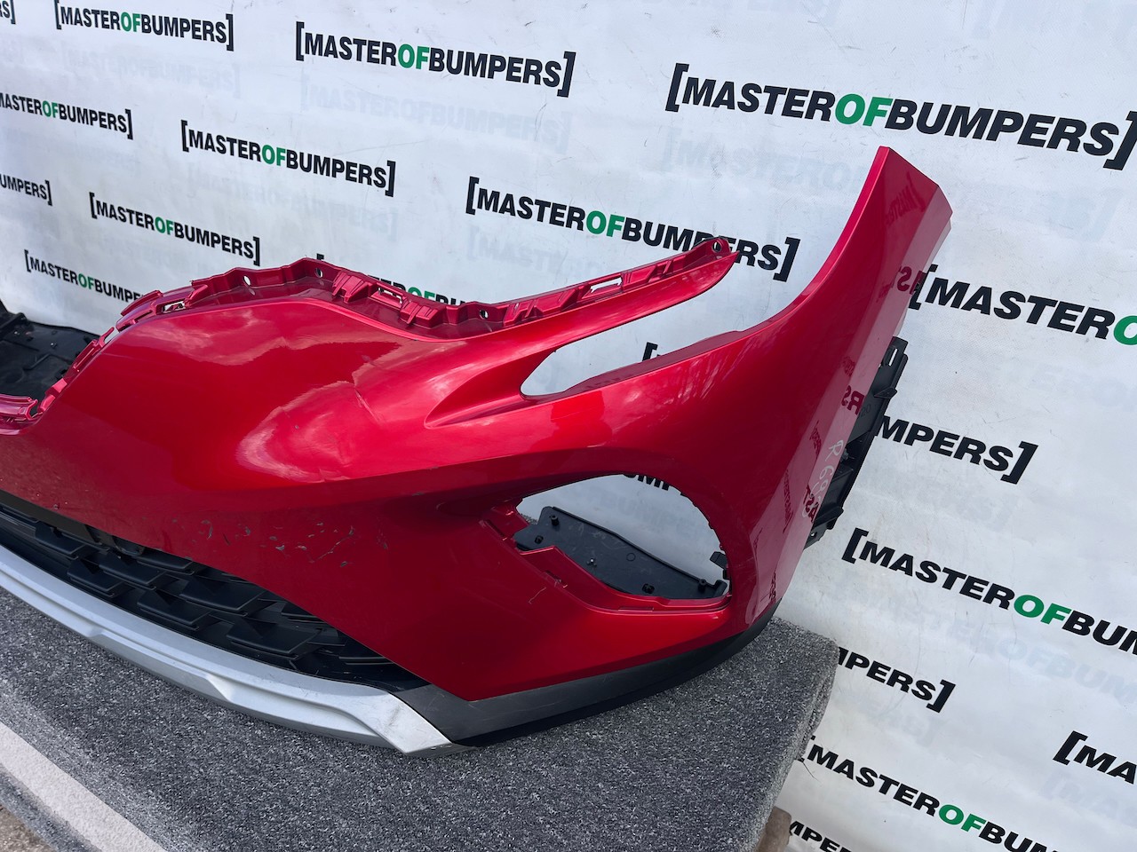 Renault Captur Dynamique Mk2 2020 - 2023 Front Bumper Genuine [r693]