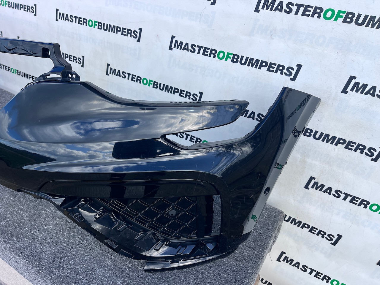 Renault Arkana Rs Line Hatchback 2020-2024 Front Bumper 6 Pdc Genuine [r696]