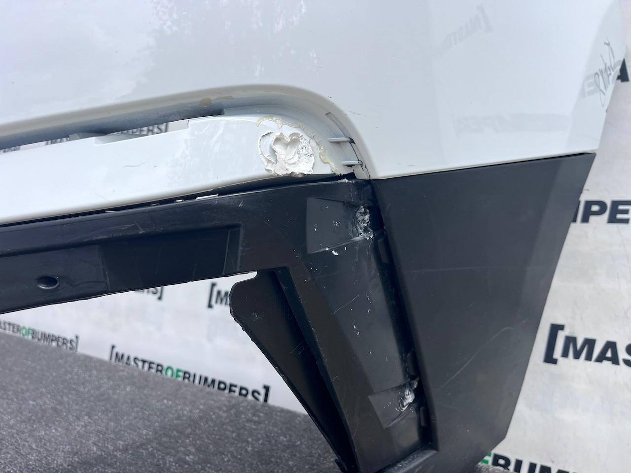 Renault Trafic Panel Van Mk3 2nd Facelift 2021-2024 Front Bumper Genuine [r718]