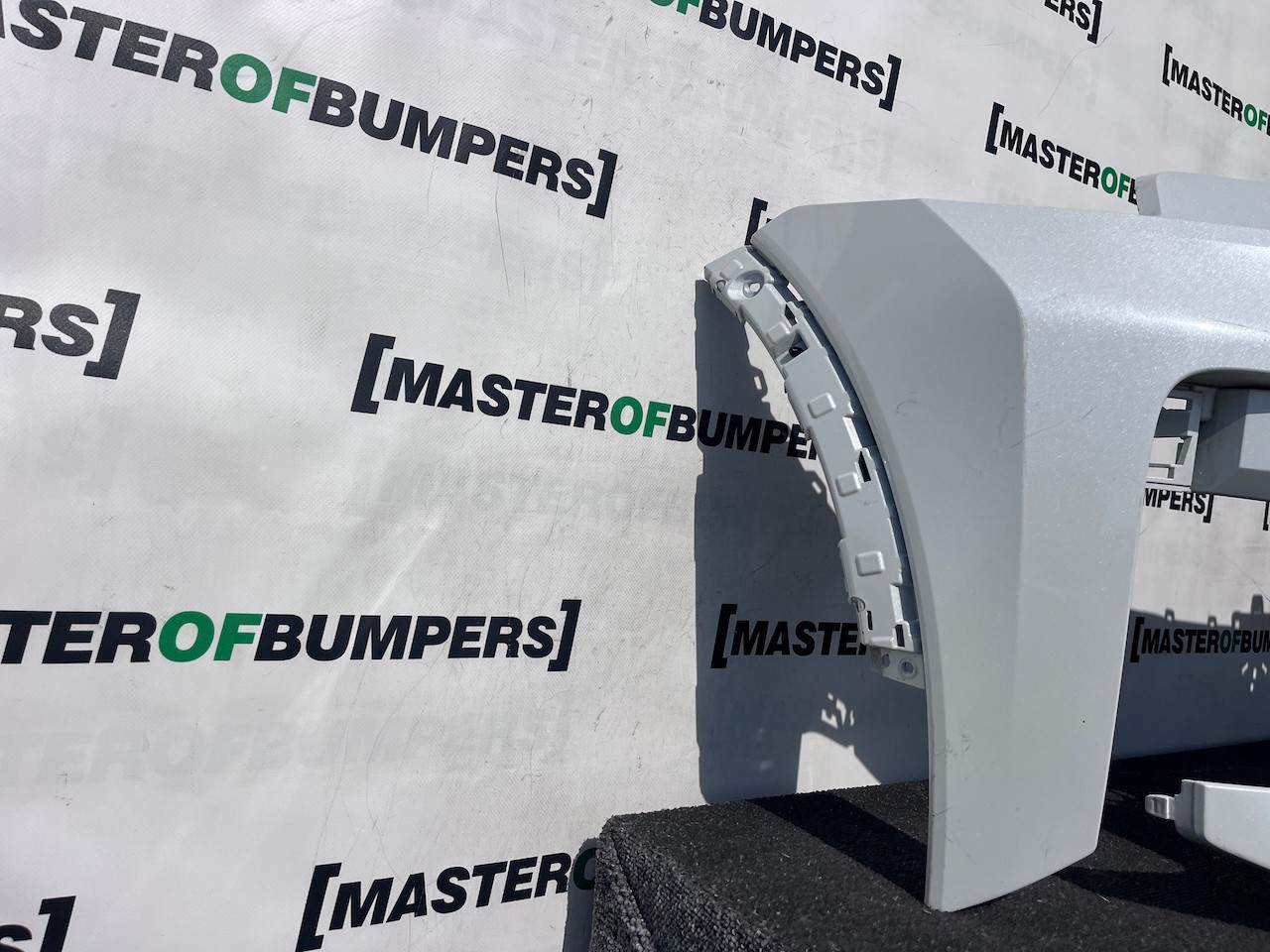 Renault 5 Iconic Hatchback 2024-2026 Front Bumper Genuine [r721]