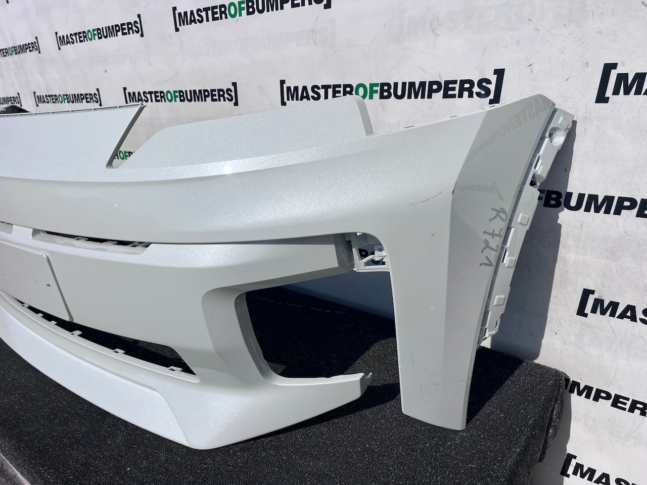 Renault 5 Iconic Hatchback 2024-2026 Front Bumper Genuine [r721]