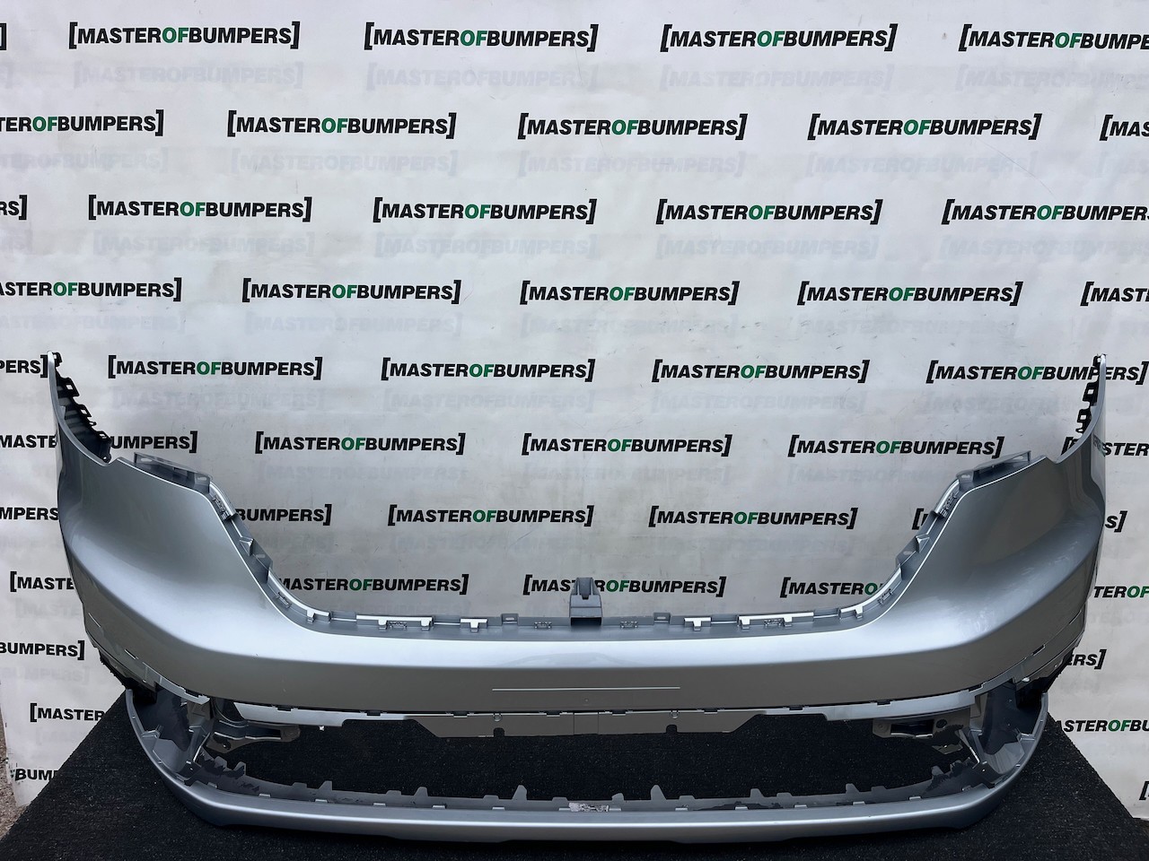 Renault Trafic Sport Plus Passenger 2022-2026 Front Bumper 6 Pdc Genuine [r746]