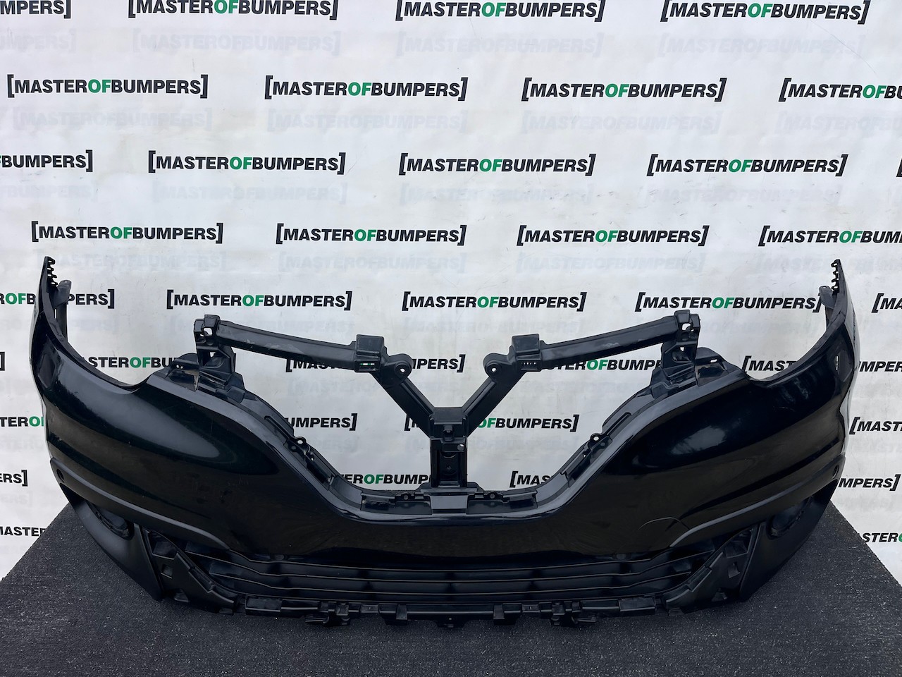 Renault Kadjar Dynamique Edition 2015-2018 Front Bumper 4 Pdc Jet Genuine [r749]