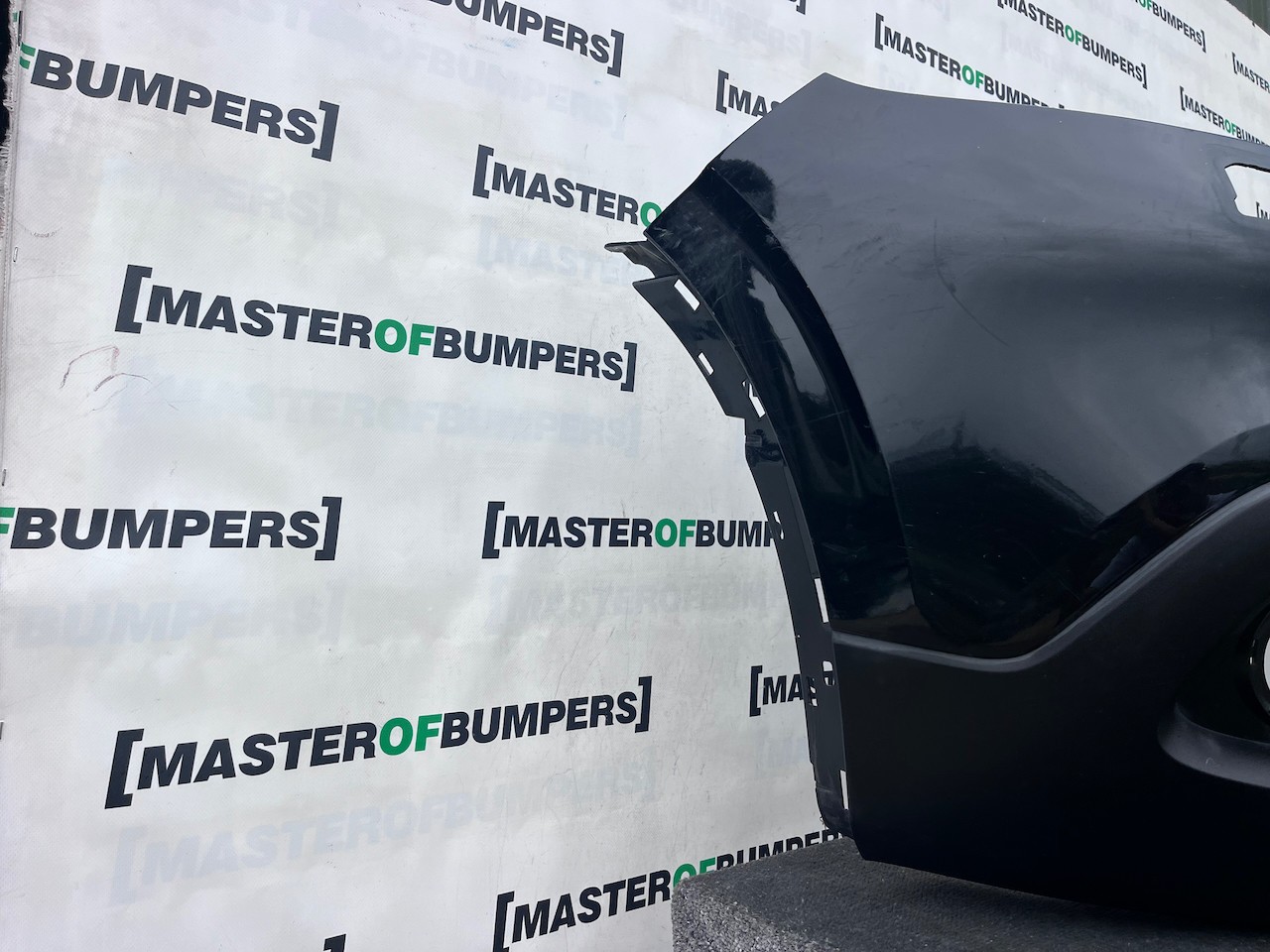 Renault Kadjar Dynamique Edition 2015-2018 Front Bumper 4 Pdc Jet Genuine [r749]