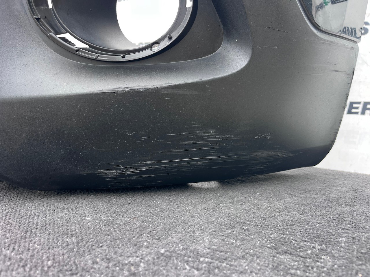 Renault Kadjar Dynamique Edition 2015-2018 Front Bumper 4 Pdc Jet Genuine [r749]