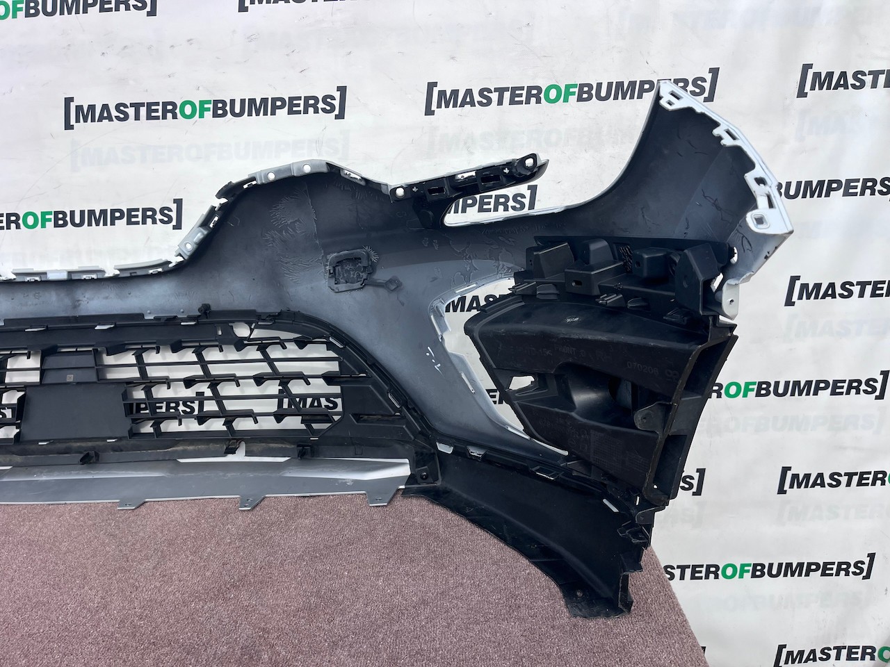 Renault Captur Edition Se Mk2 2020 - 2023 Front Bumper 4 Pdc Genuine [r753]