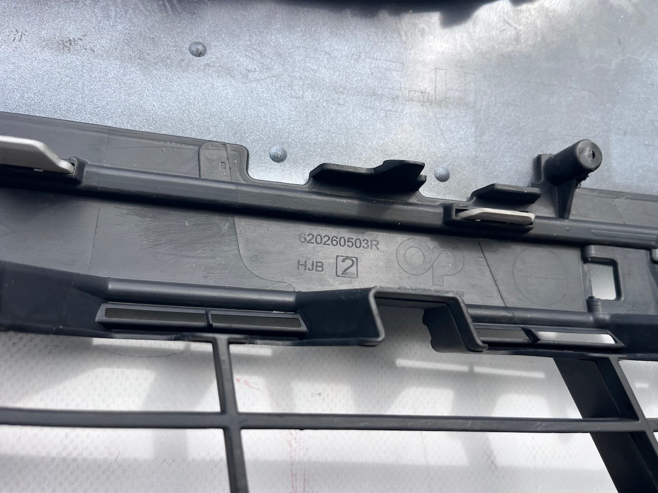 Renault Captur Edition Se Mk2 2020 - 2023 Front Bumper 4 Pdc Genuine [r753]