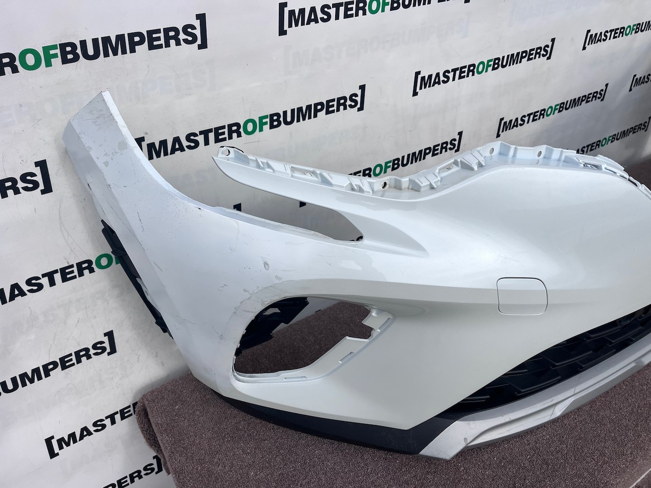 Renault Captur Edition Se Mk2 2020 - 2023 Front Bumper 4 Pdc Genuine [r753]