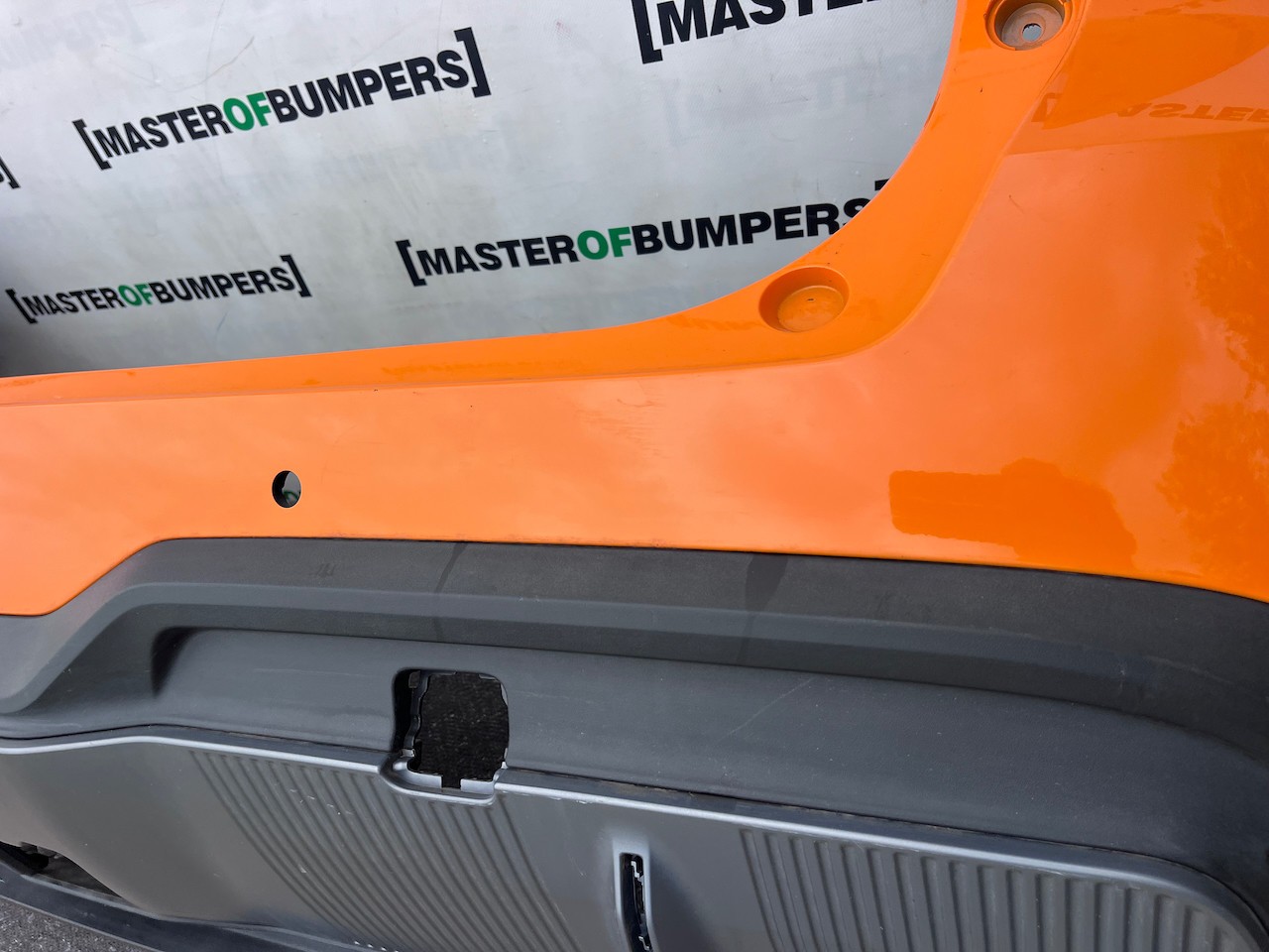 Mg Motors Mg4 Trophy Ev Hatchback 2022-2026 Rear Bumper 4 Pdc Genuine [p715]