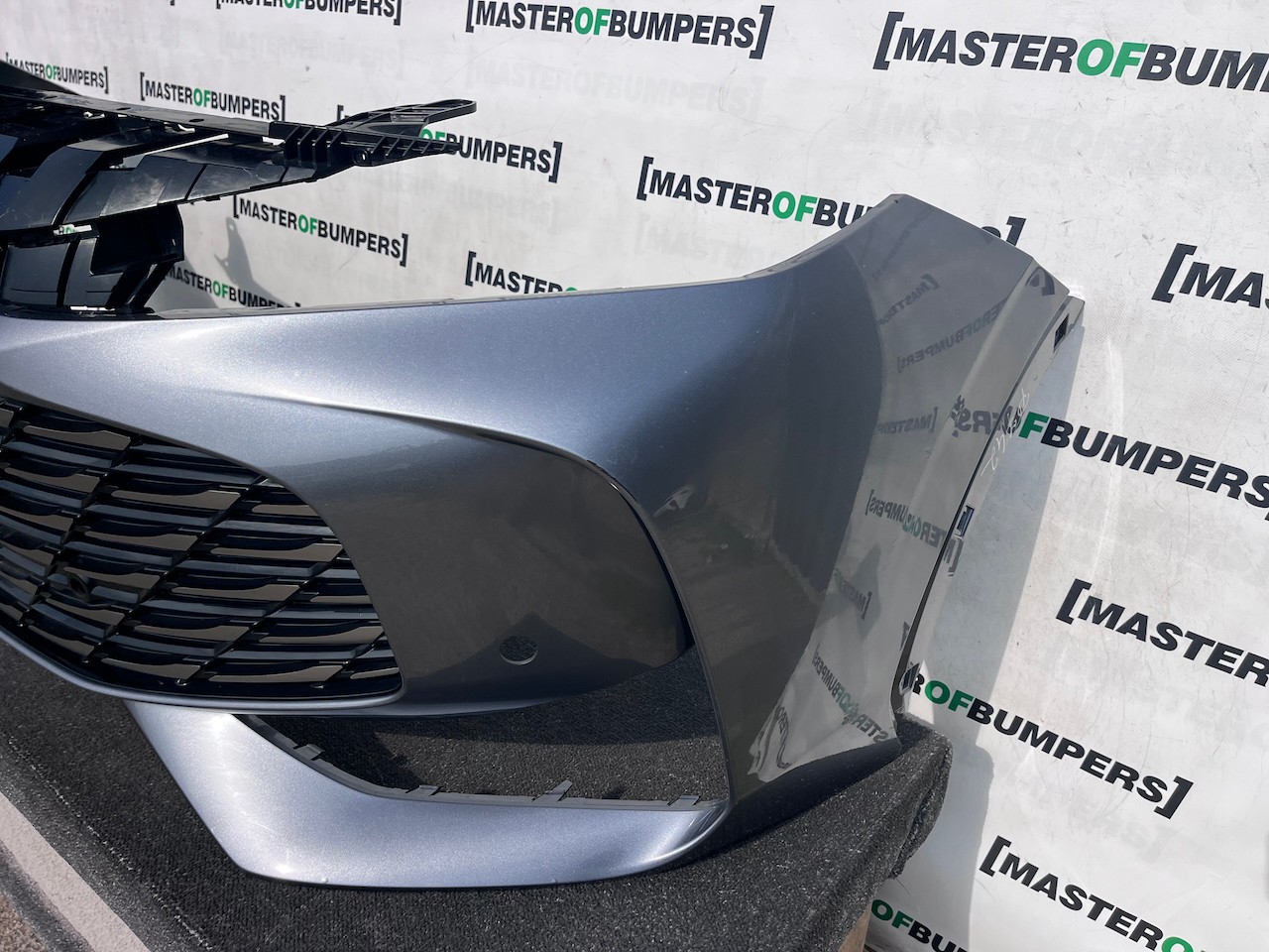 Mg Hs Trophy Phev Crossover Mk2 2024-2027 Front Bumper 4 Pdc Genuine [p742]