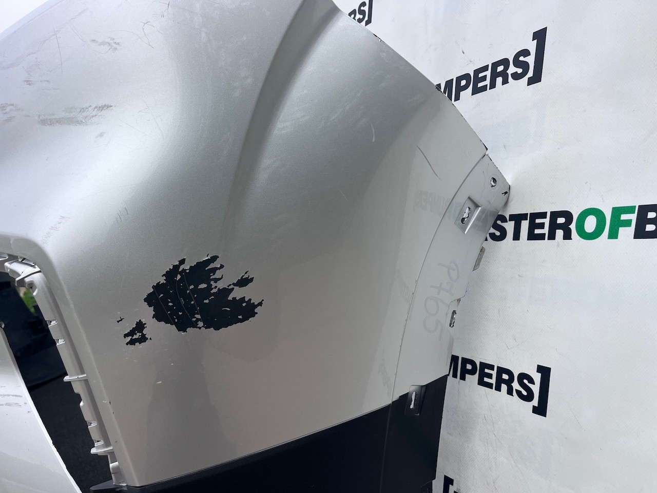 Saic Ldv Maxus Deliver 9 Panel Van 2019-2025 Front Bumper 4 Pdc Genuine [p765]