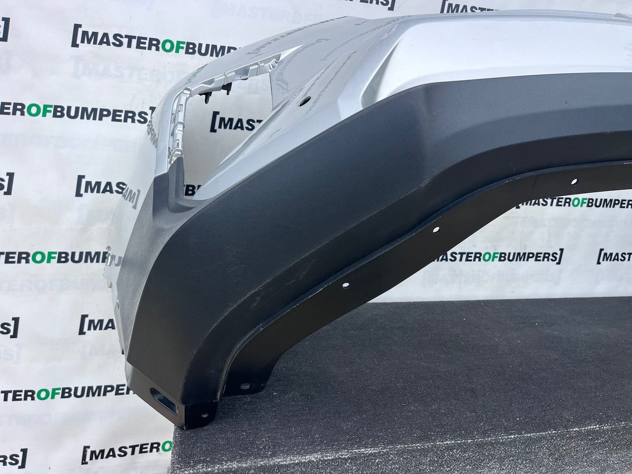 Saic Ldv Maxus Deliver 9 Panel Van 2019-2025 Front Bumper 4 Pdc Genuine [p765]