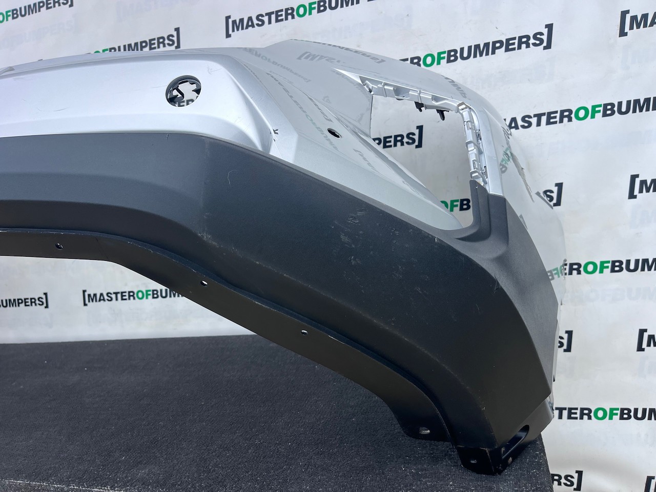 Saic Ldv Maxus Deliver 9 Panel Van 2019-2025 Front Bumper 4 Pdc Genuine [p765]