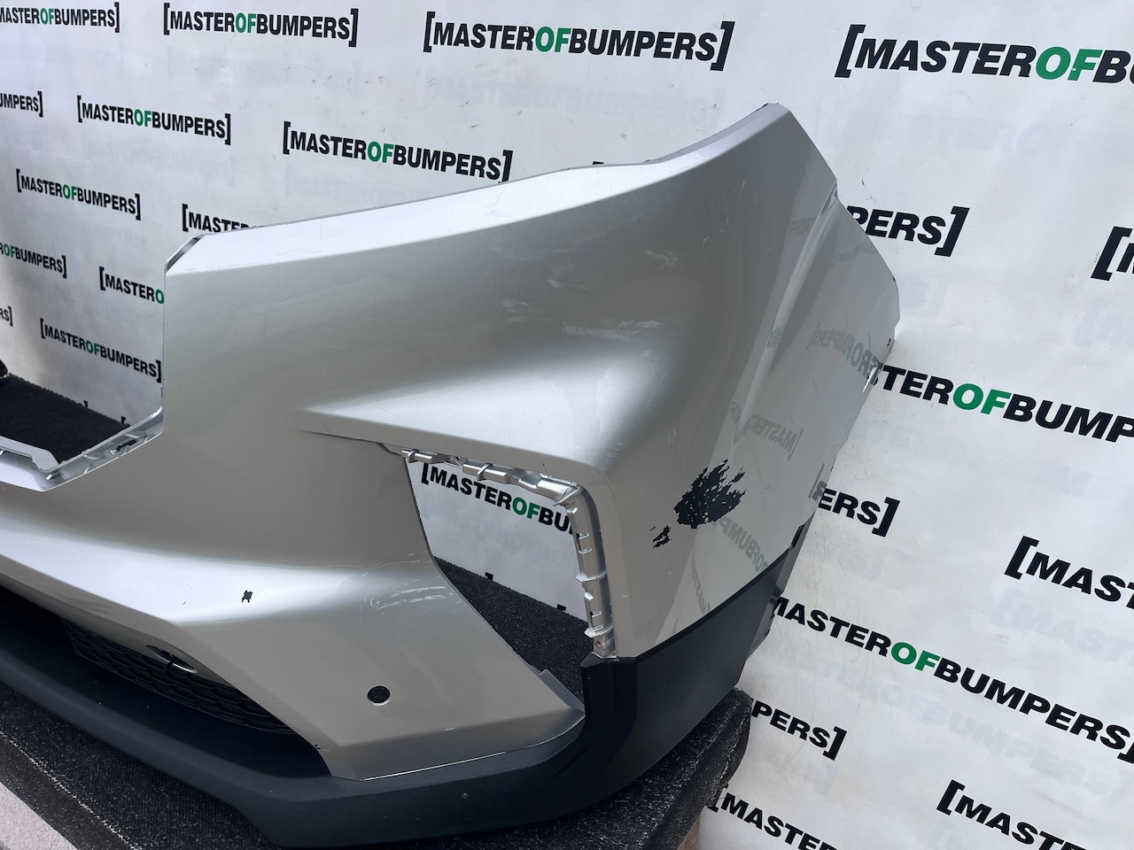 Saic Ldv Maxus Deliver 9 Panel Van 2019-2025 Front Bumper 4 Pdc Genuine [p765]