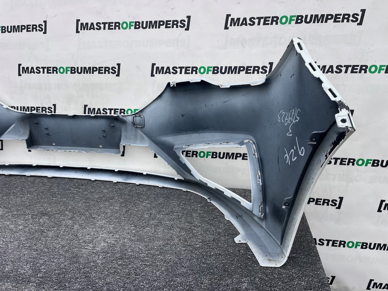 Mg Mg3 Exclusive Lift Hatchback 2019-2023 Front Bumper Genuine [p585]