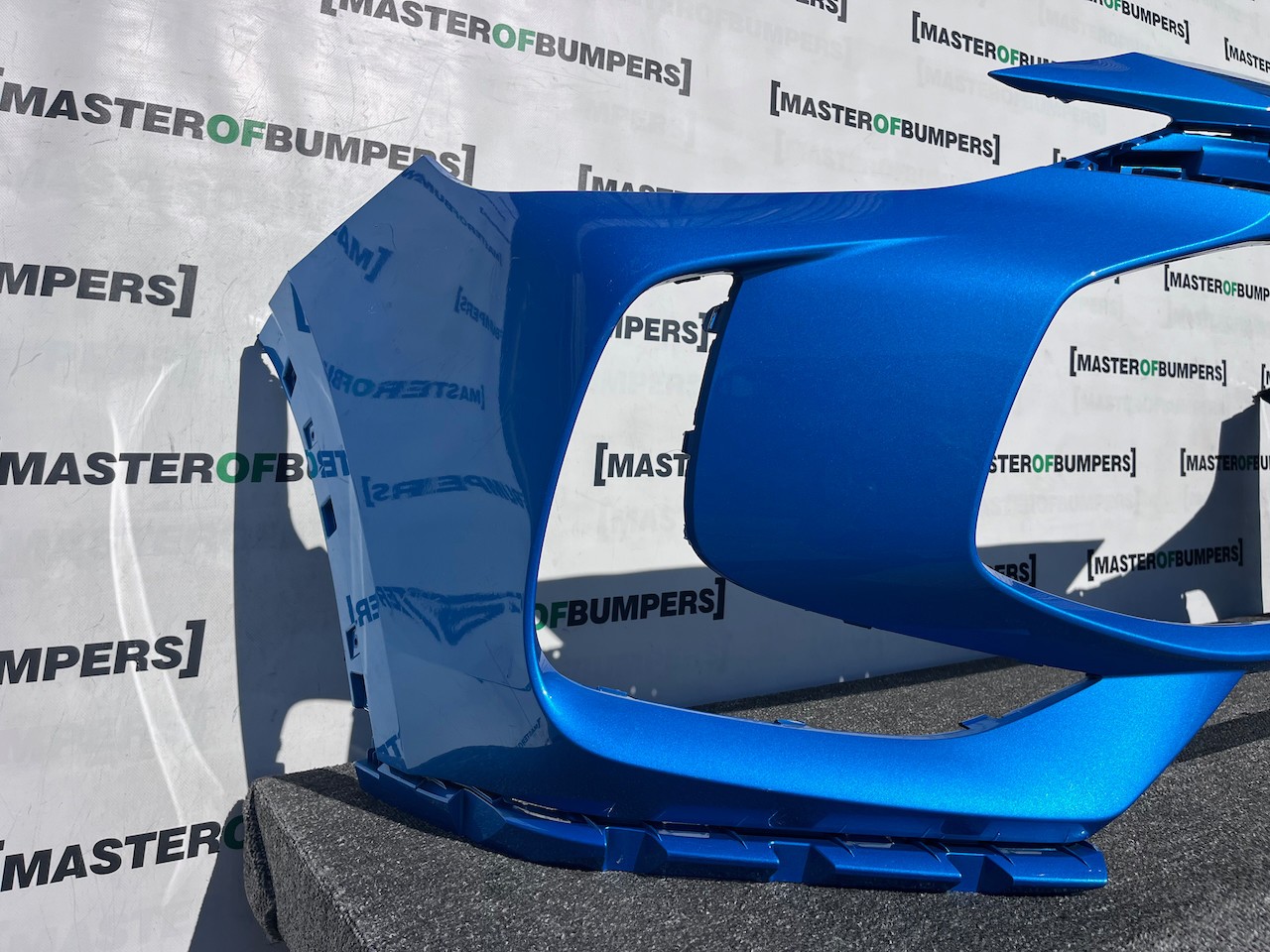 Mg Zs Hybrid+ E Crossover Mk2 2024-2027 Front Bumper 4 Pdc Genuine [p646]