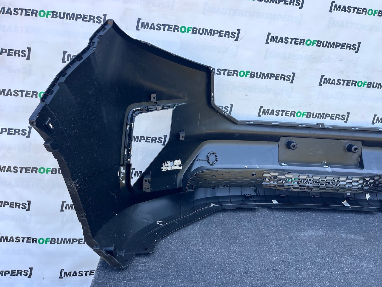 Maxus Deliver 9 Panel Van 2019-2025 Front Bumper 4 Pdc Genuine [p727]