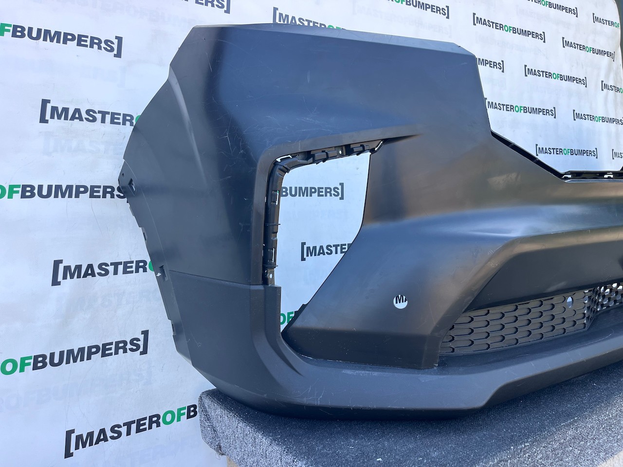 Maxus Deliver 9 Panel Van 2019-2025 Front Bumper 4 Pdc Genuine [p727]