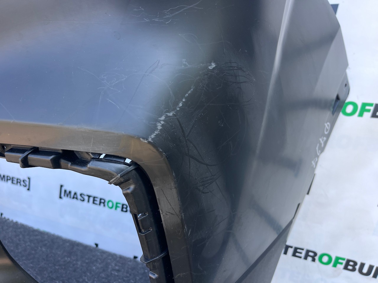 Maxus Deliver 9 Panel Van 2019-2025 Front Bumper 4 Pdc Genuine [p727]