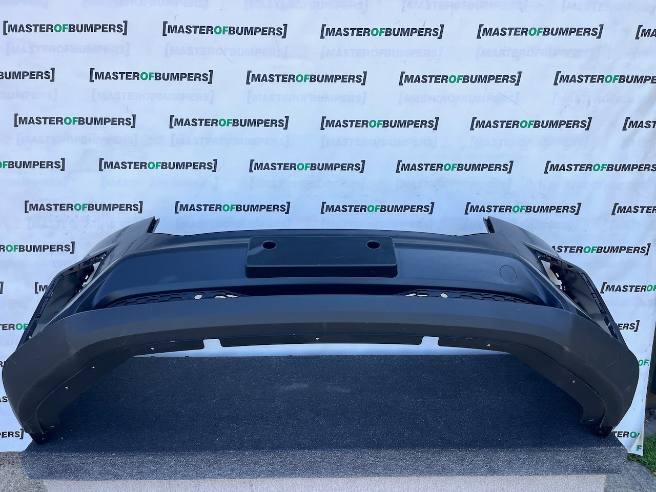 Maxus Deliver 9 Panel Van 2019-2025 Front Bumper 4 Pdc Genuine [p727]