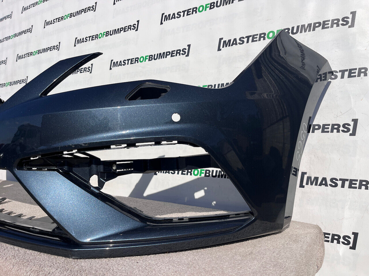 Seat Leon Fr Mk3 Face Lifting 2016-2019 Front Bumper 4 Pdc + Jet Genuine [o565]