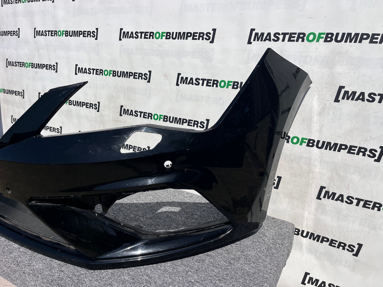 Seat Leon Fr Mk3 Lift Hatchback 2016-2019 Front Bumper 4 Pdc Jets Genuine [o582]