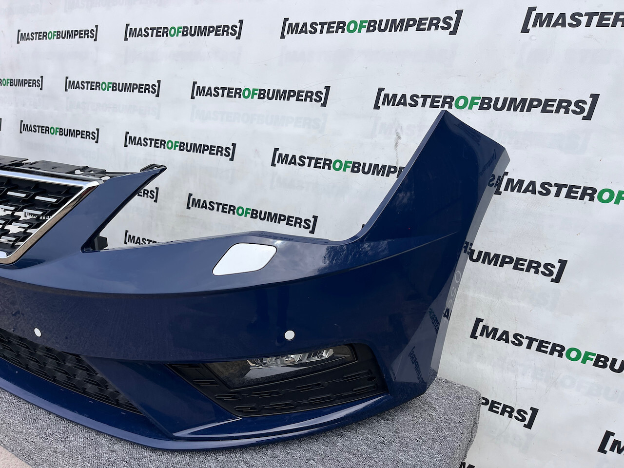 Seat Leon Se Technology Lift 2016-2019 Front Bumper 4 Pdc + Jet Genuine [o567]