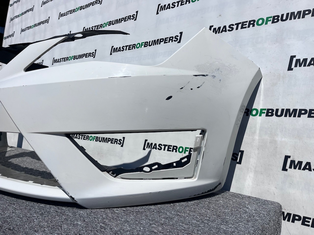 Seat Ibiza Fr Mk4 Lift Hatchback 2012-2016 Front Bumper No Pdc Genuine [o598]