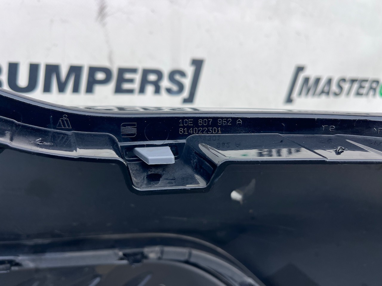 Cupra Born Electric E Bost Hatchback 2022-2025 Front Bumper 4 Pdc Genuine [o608]