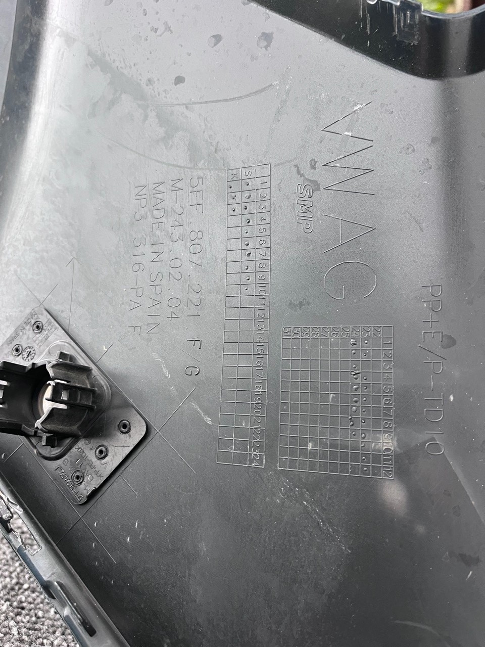 Cupra Formentor Fr Evo Facelift 2025-on Front Bumper Black 4 Pdc Genuine [o623]