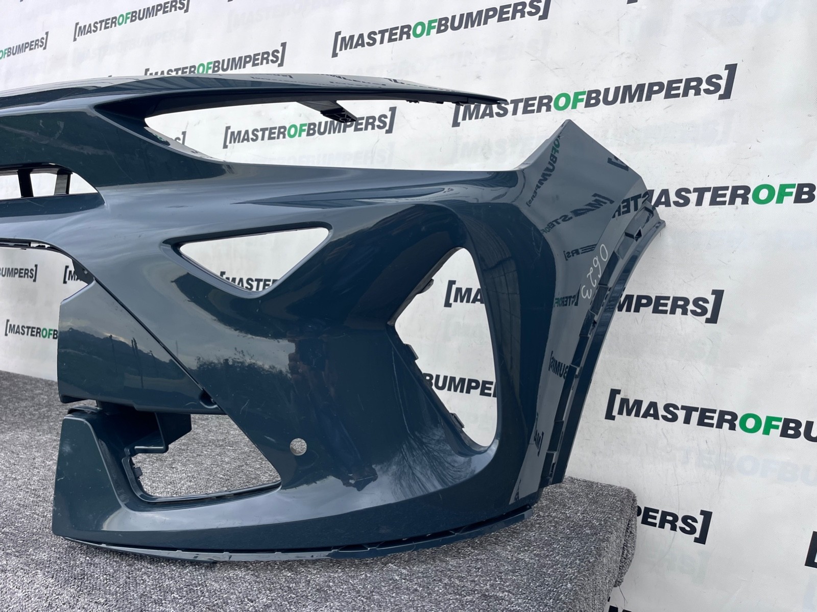 Cupra Formentor Fr Evo Facelift 2025-on Front Bumper Black 4 Pdc Genuine [o623]