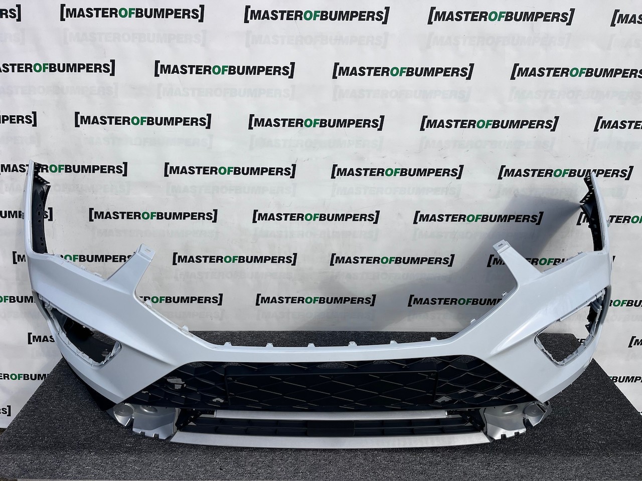 Seat Ateca Fr Tsi Evo Suv 2020-2025 Front Bumper 6 Pdc Genuine [v647]