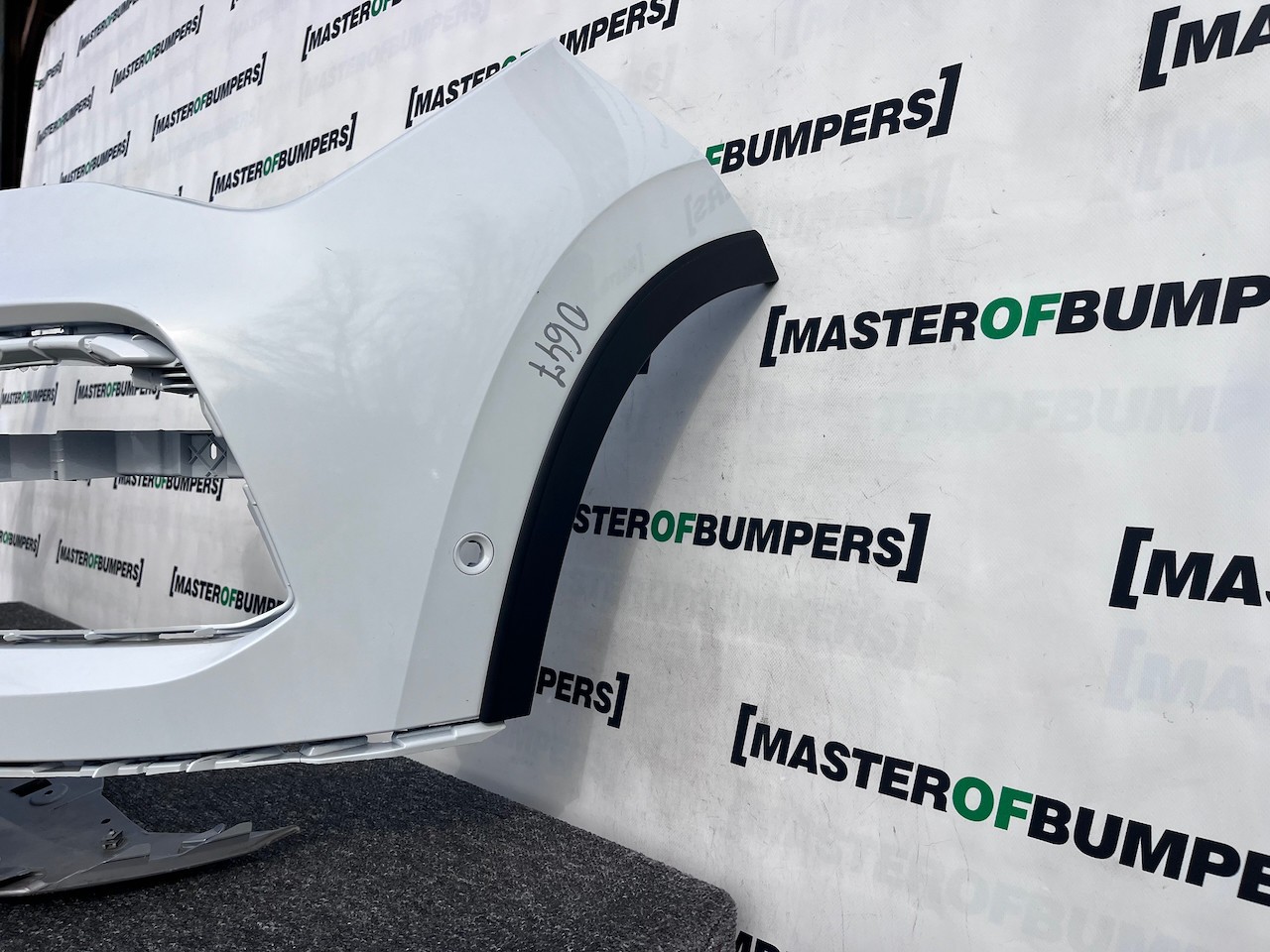 Seat Ateca Fr Tsi Evo Suv 2020-2025 Front Bumper 6 Pdc Genuine [v647]