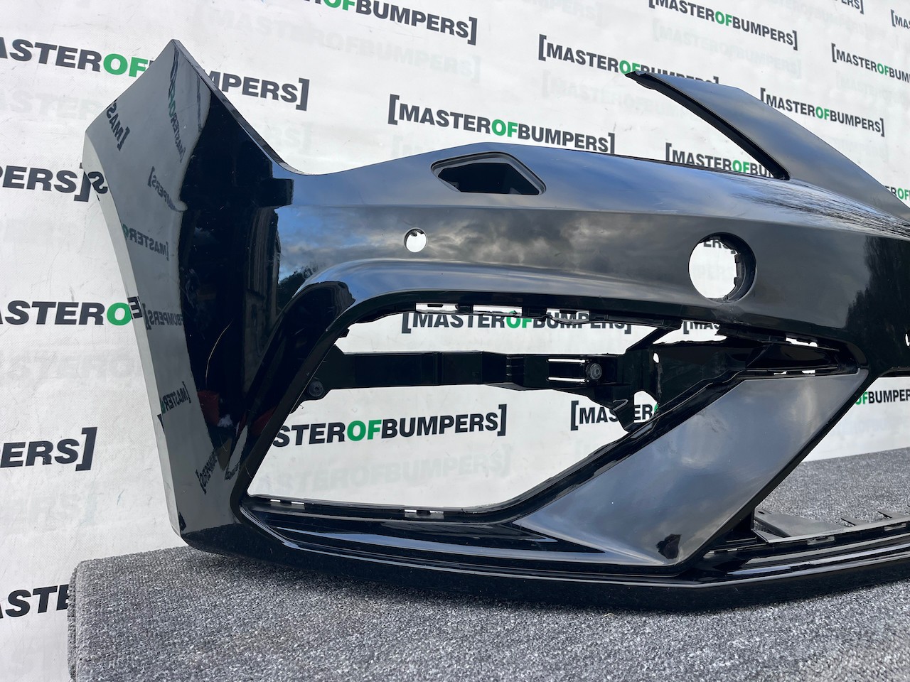 Seat Leon Fr Mk3 Lift Hatchback 2017-2019 Front Bumper 4 Pdc Jets Genuine [o653]