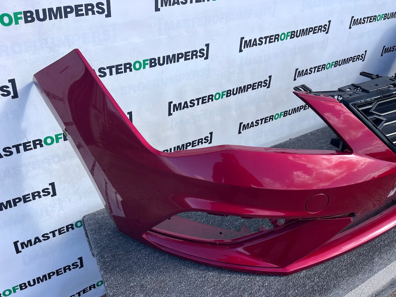 Seat Leon Fr Mk3 Lift Hatchback 2017-2019 Front Bumper No Pdc Genuine [o658]