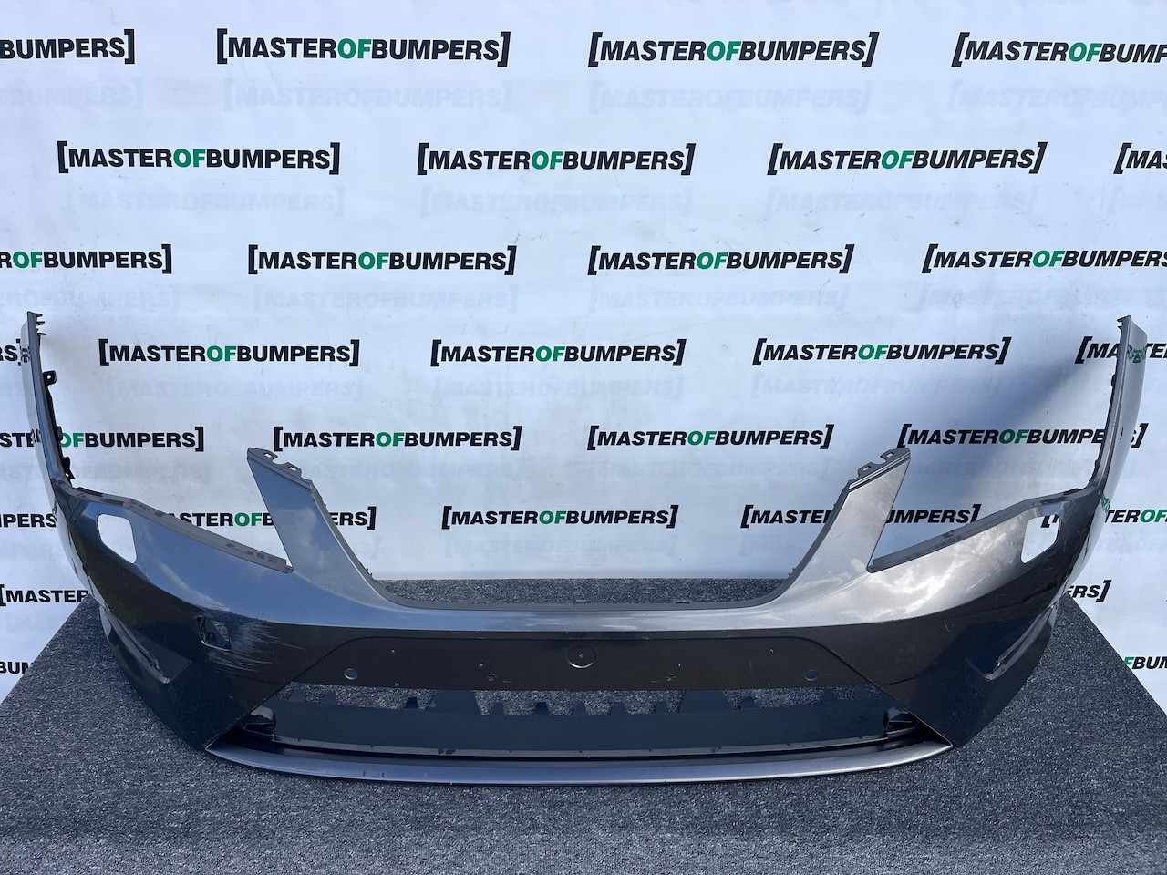 Seat Leon Fr Mk3 Hatchback 2013-2016 Front Bumper 4 Pdc Jets Genuine [o665]