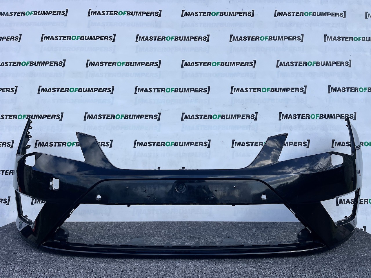 Seat Leon Fr Mk3 Hatchback 2013-2016 Front Bumper 4 Pdc Jets Genuine [o668]