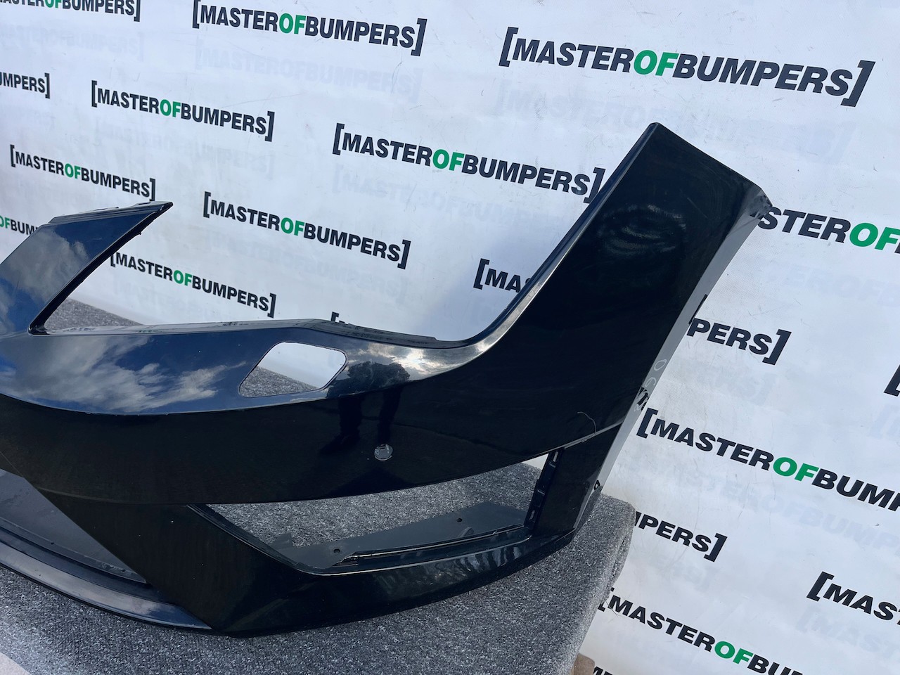 Seat Leon Fr Mk3 Hatchback 2013-2016 Front Bumper 4 Pdc Jets Genuine [o668]